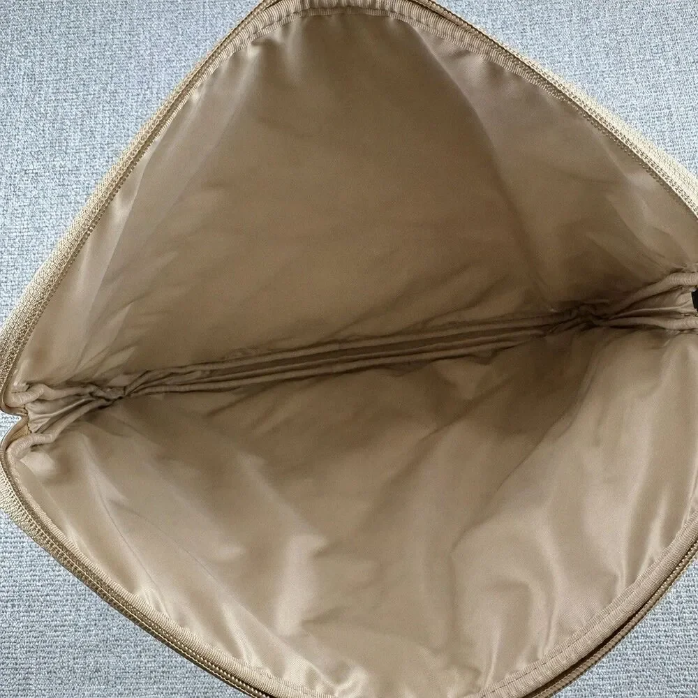 TUMI Quilted Laptop Sleeve Beige Padded Zip Case NWOT Fits 13-14” Laptop